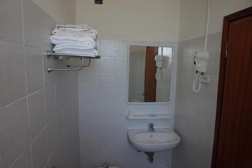 Hotel Ines Cesenatico Eksteriør billede