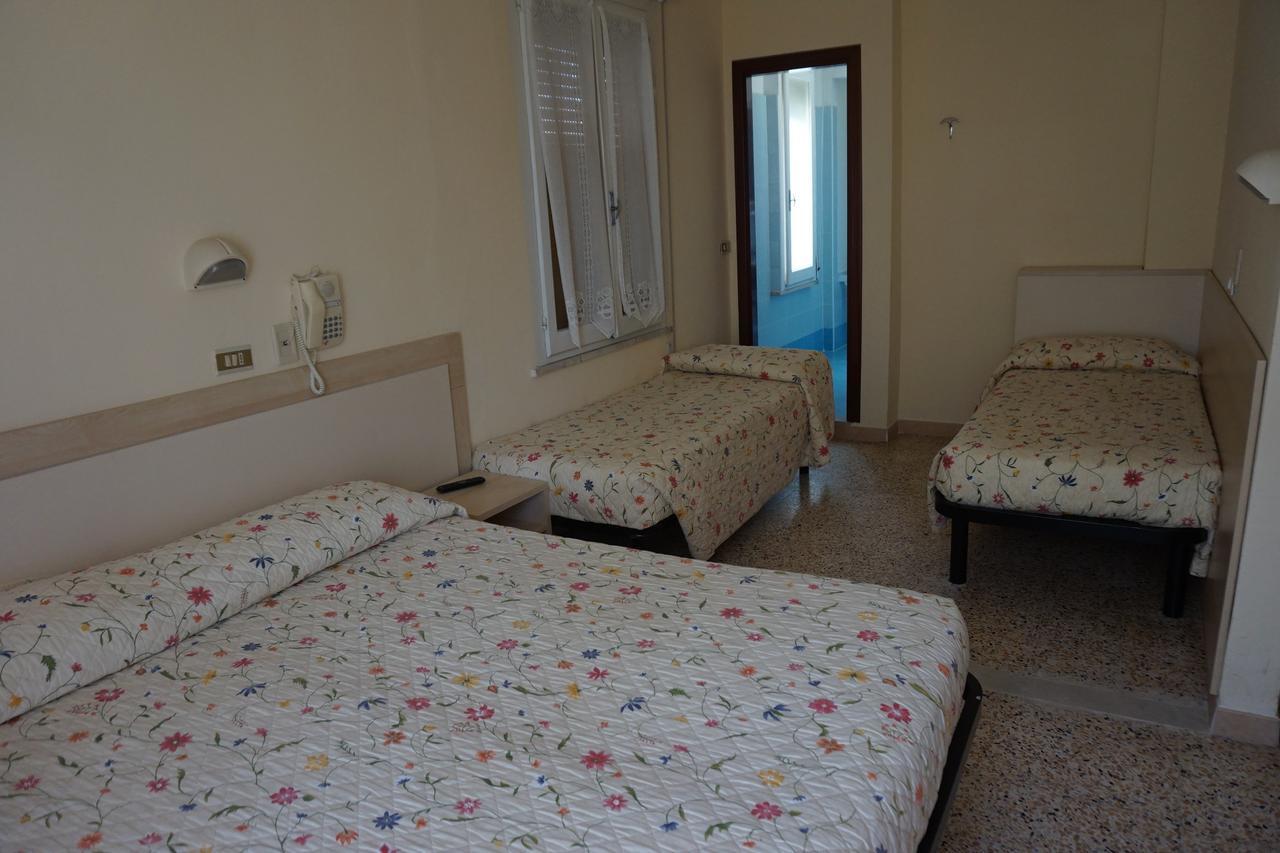 Hotel Ines Cesenatico Eksteriør billede